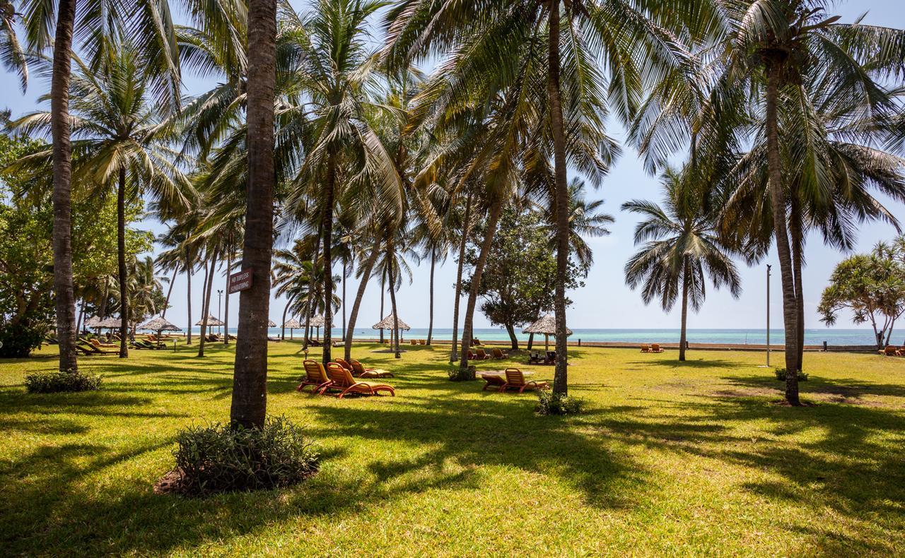 Neptune Paradise Beach Resort & Spa Galu Exteriör bild